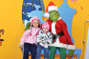 G-sisters with grinch.tif