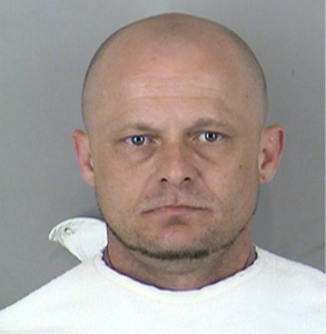 Robert L. Mckie White male, 42 Height: 5’5” Weight: 140 lbs. Last known address: 100 N. Brighton Ave. Wanted: Wyandotte County, Kansas.  Felony Probation Violation warrant.
