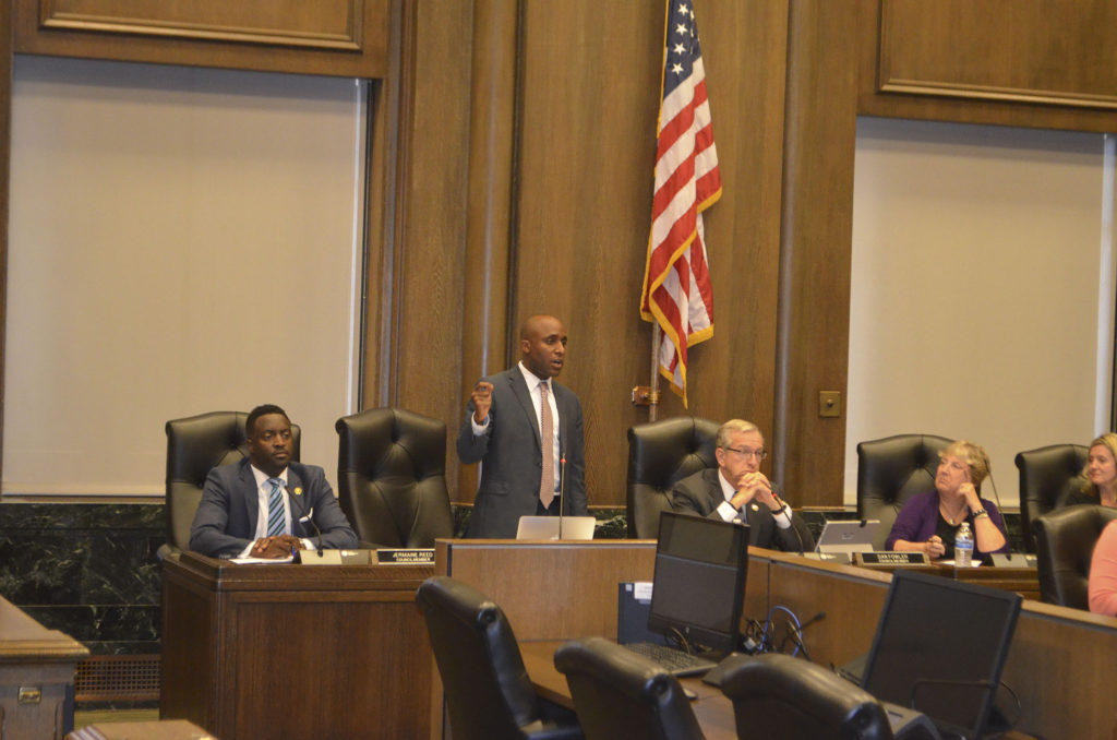 3rd District Councilman Quinton Lucas advocates for Ordinance No. 160383 during the Thursday, September 22 City Council meeting.