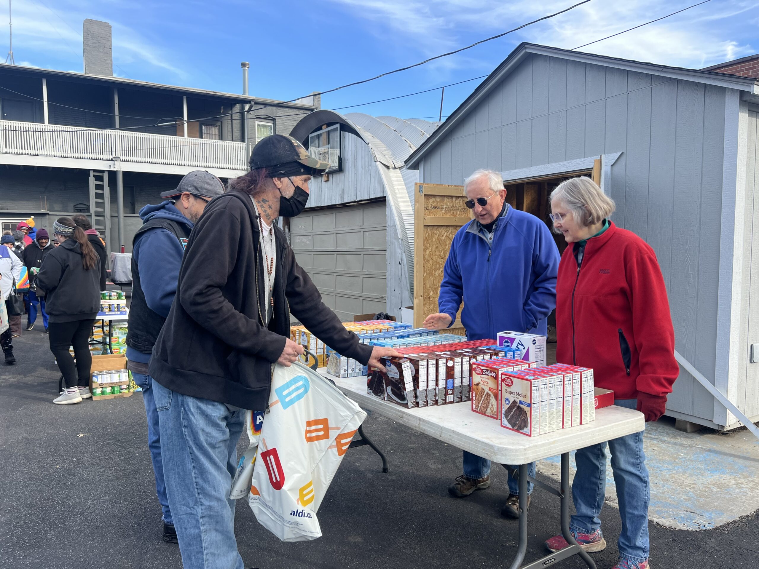 Eleos Coffee Hosts Annual Thanksgiving Turkey Giveaway for Families in Need