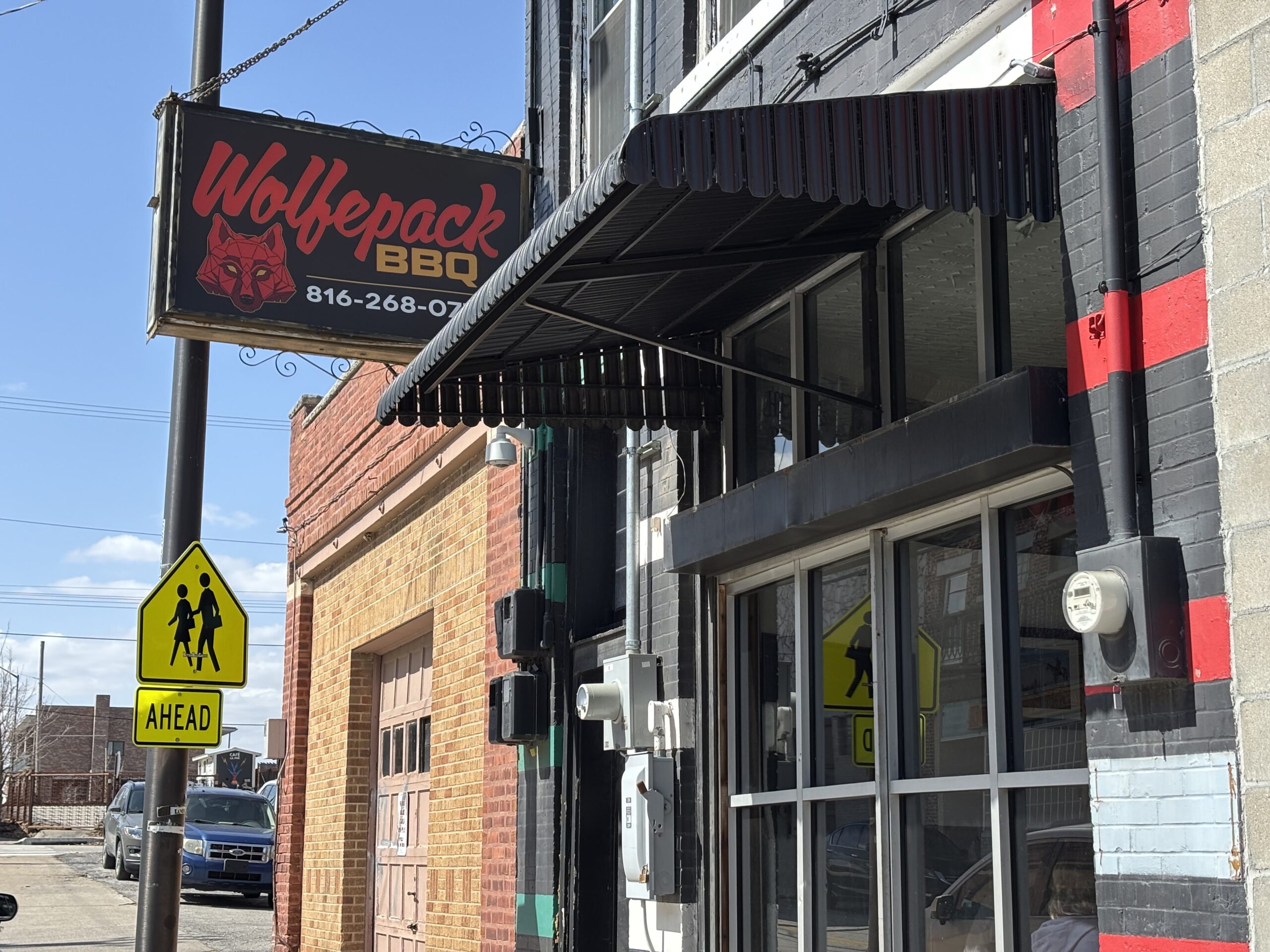 Barbecue Joint Continues to Smoke-up Favorites in Columbus Park — REVIEW